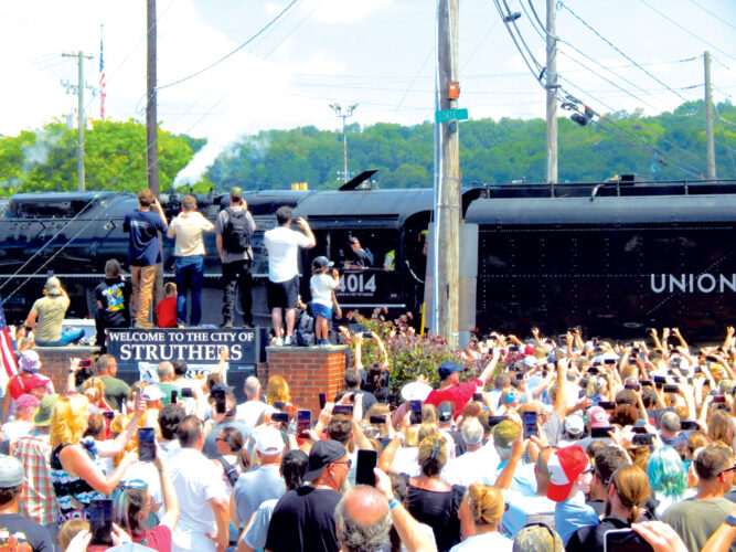 Big Boy steams into Struthers